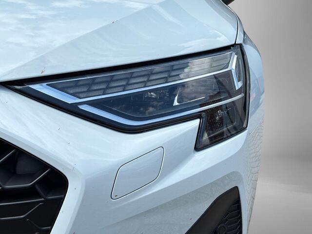 Audi A3 Limousine Advanced edition 30 TFSI 116 PK Limousine · Sonos · Optiekpakket zwart plus · Lichtpakket plus ambient light · MEGA Sale