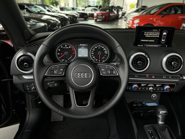 Audi A3 Cabriolet 35 Tfsi Design ** XENON, NAVI, HALF-LEDER, CRUISE, 2-zone AIRCO, 17-inch LMV ** 1e EIG - Slechts 23.600km. ** ** INFORMEER OOK NAAR ONZE AANTREKKELIJKE FINANCIAL-LEASE TARIEVEN **