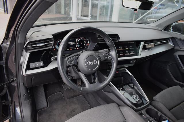 Audi A3 Limousine 35 TFSI Business edition | Automaat | Sportstoelen | LED | CarPlay