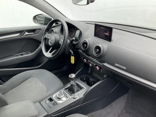 Audi A3 Limousine 30 1.6 TDI Pro Line Navi BT Trekhaak Onderhouden!