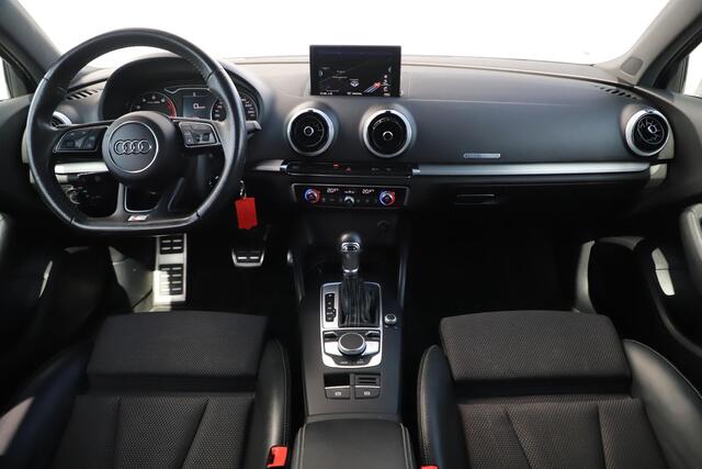 Audi A3 Limousine 1.5 TFSI CoD Sport S Line Edition Automaat 150PK Black Optic 19 inch RS Velgen Navigatie Clima Cruise Full LED