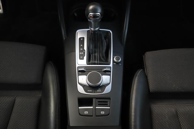 Audi A3 Limousine 1.5 TFSI CoD Sport S Line Edition Automaat 150PK Black Optic 19 inch RS Velgen Navigatie Clima Cruise Full LED