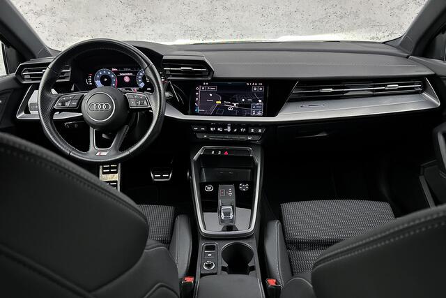 Audi A3 Limousine 30 TFSI S-line | LED koplampen | Navigatie | Lichtmetalen velgen | Cruise control