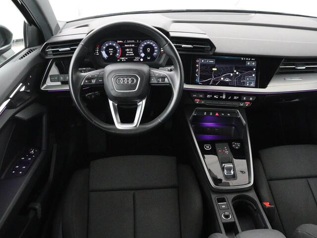 Audi A3 30 TFSI Advanced edition | Stoelverwarming | Matrix LED | Adaptive cruise | Camera | Park Assist | Elektrische stoel | Carplay | Sportstoelen | Navigatie | Virtual Cockpit | Climate control | Audi Sound