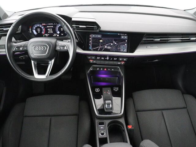 Audi A3 30 TFSI Advanced edition | Stoelverwarming | Matrix LED | Adaptive cruise | Camera | Park Assist | Elektrische stoel | Carplay | Sportstoelen | Navigatie | Virtual Cockpit | Climate control | Audi Sound