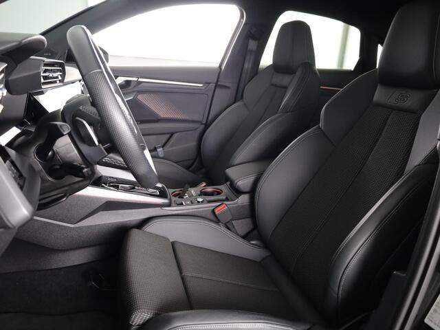 Audi A3 Limousine 35 TFSI S edition 150pk | Panoramadak | Navigatie | 17 inch Lichtmetalen velgen | Licht Pakket | Verlengde garantie