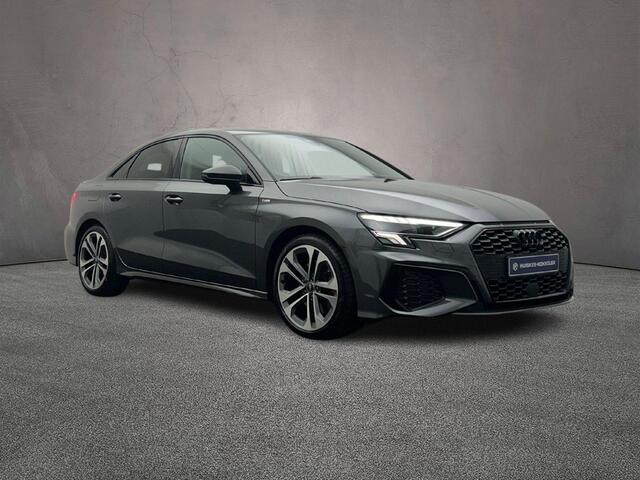 Audi A3 Limousine 35 TFSI 150PK edition one | Sonos | Grootlicht-assist | Smartphone-Interface | Ambient-Lightning | 18-Inch | Stoelverwarming | Privacy-Glas | Comfort-Sleutel |
