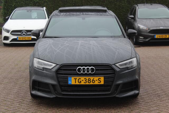 Audi A3 Limousine 1.0 TFSI Sport 3x S Line / Panoramadak / Navigatie / Parkeerhulp achter / Sportstoelen / 18'' / Zwart optiek / Cruise Control