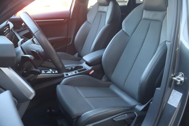 Audi A3 Limousine 30 TFSI S edition NL-Auto!! Panoramadak I Apple Car-Play