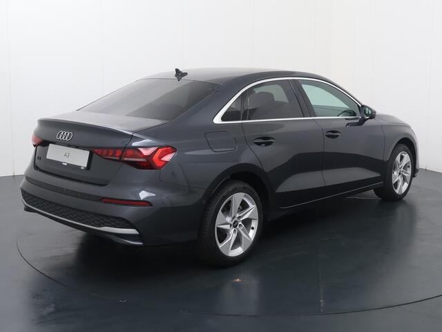 Audi A3 Limousine 30 TFSI Advanced edition 119 pk S-tronic | Stoelverwarming | Camera | Adaptive Cruise Control | Navigatie | LED | Getint Glas |
