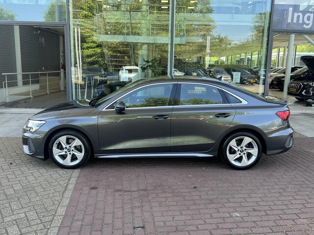 Audi A3 Limousine 30 TFSI 110pk S edition / 2X S-Line / Navigatie / Climatecontrol / Parkeersensoren achter / 17'' LMV TRANS