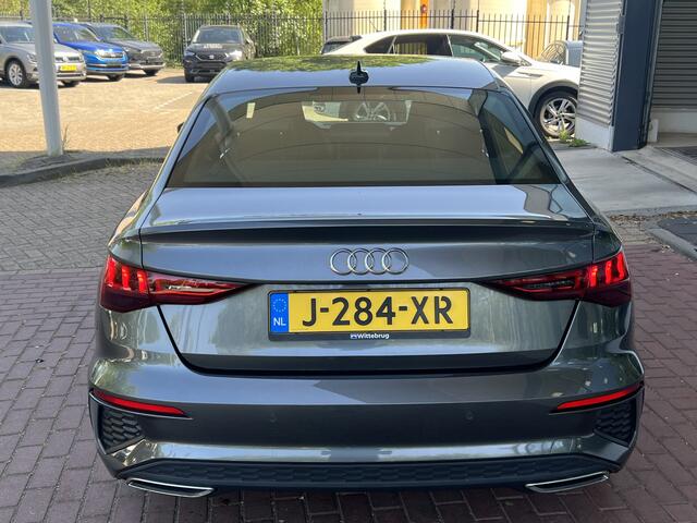 Audi A3 Limousine 30 TFSI 110pk S edition / 2X S-Line / Navigatie / Climatecontrol / Parkeersensoren achter / 17'' LMV TRANS