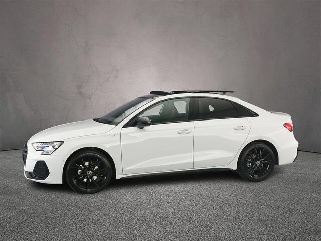 Audi A3 Limousine 35 TFSI S edition | Panorama Dak | Adaptieve Cruise | SONOS Audio | Ambient Light | Comfort pakket plus | Licht-pakket | Assistentie Pakket | Optie-pakket | Interier-pakket |