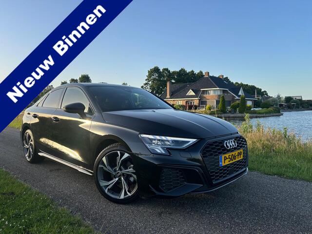 Audi A3 Limousine 30 TFSI S-Line edition | Apple Carplay | Lane Assist | Parkeersensoren