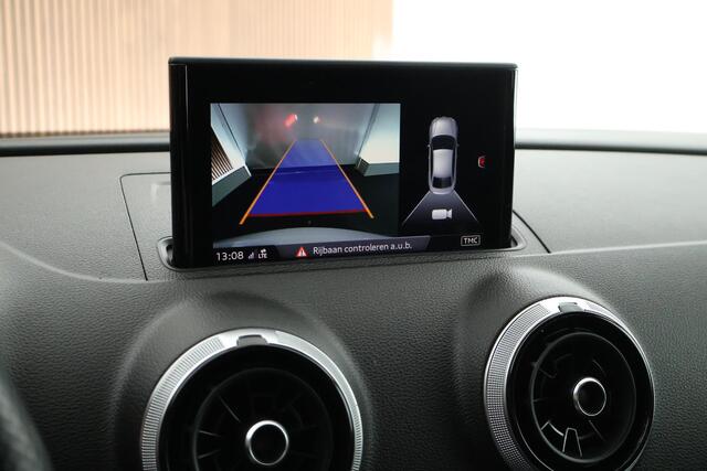 Audi A3 Limousine 35 TFSI 150pk S-Tronic 2x S-Line Trekhaak Camera Virtual Cockpit Stoelverwarming Navigatie