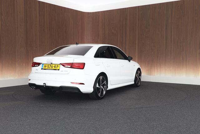 Audi A3 Limousine 35 TFSI 150pk S-Tronic 2x S-Line Trekhaak Camera Virtual Cockpit Stoelverwarming Navigatie