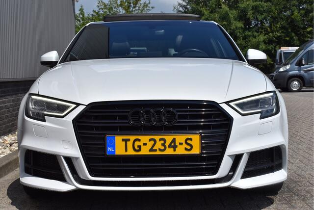 Audi A3 Limousine 1.5 TFSI 2x S Line Edition NL-auto, Panorama, Glacier White Metallic, LED