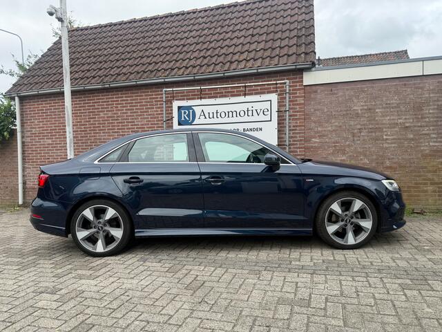 Audi A3 LIMOUSINE 1.5 TFSI CoD Sport S-Line