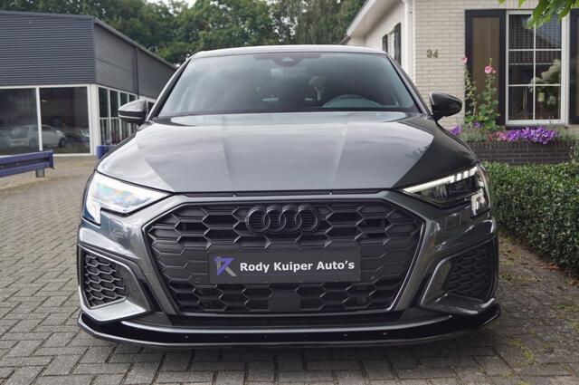 Audi A3 Sportback 45 TFSIe (245pk) 3X S-line S3 Look/Carbon/LED/19 inch/Camera