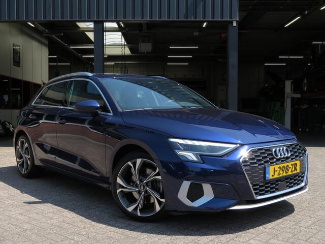 Audi A3 SPORTBACK 30 TFSI EDITION / Sportstoelen / Matrix led / 18 Inch / BOVAG garantie