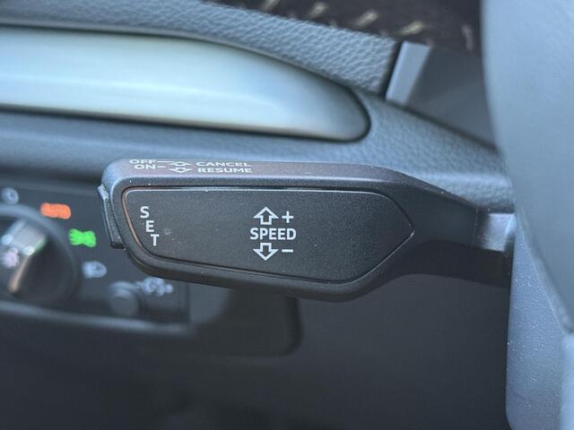Audi A3 Limousine 30 TFSI Sport S Line Edition l Trekhaak l Pano l Virtuele Dashboard l Navi l Camera