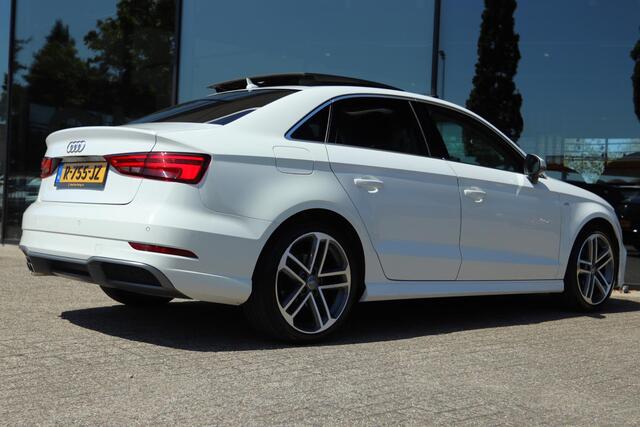 Audi A3 LIMOUSINE 1.5 TFSI COD SPORT S LINE EDITION | PANO | KEY-LESS | LED | PDC | STOELVERW.