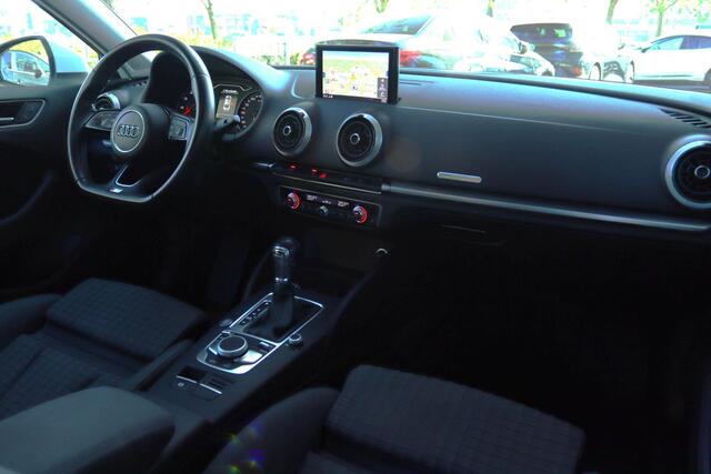 Audi A3 LIMOUSINE 1.5 TFSI COD SPORT S LINE EDITION | PANO | KEY-LESS | LED | PDC | STOELVERW.