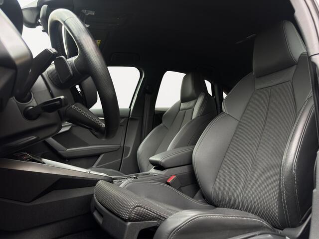 Audi A3 Limousine 35 TFSI 150PK 2X S-Line *NL-AUTO*