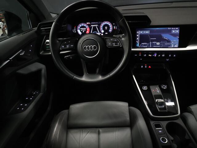 Audi A3 Limousine 30 TFSI Business edition [APPLE CARPLAY, VOL LEDER, FULL LED, DIGITAL DASH, KEYLESS, DRAADLOOS LADEN, SPORTSTOELEN, ANDROID, PDC ACHTER, CRUISE CONTROL, GROOT NAVIGATIE, CLIMATE CONTROL, NIEUWSTAAT]