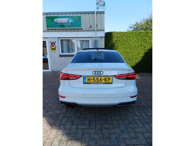 Audi A3 Limousine 40 TFSI Sport Lease Edition Digital Cockpit - Panorama-Dak - Stoelverwarming - S-Line - 190 PK - NAP - Dealer Onderhouden - 100% onderhouden