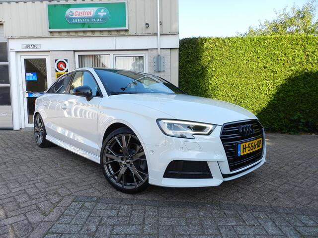 Audi A3 Limousine 40 TFSI Sport Lease Edition Digital Cockpit - Panorama-Dak - Stoelverwarming - S-Line - 190 PK - NAP - Dealer Onderhouden - 100% onderhouden