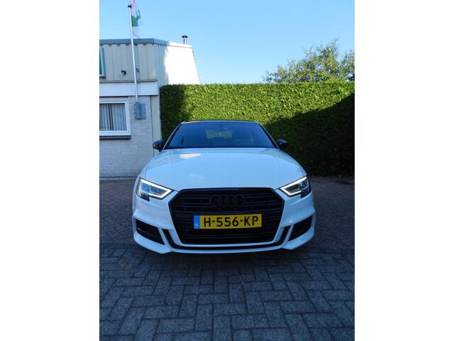 Audi A3 Limousine 40 TFSI Sport Lease Edition Digital Cockpit - Panorama-Dak - Stoelverwarming - S-Line - 190 PK - NAP - Dealer Onderhouden - 100% onderhouden