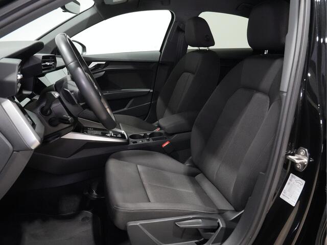 Audi A3 Limousine 30 TFSI edition S-tronic Camera, Trekhaak, Carplay, Climatronic 46