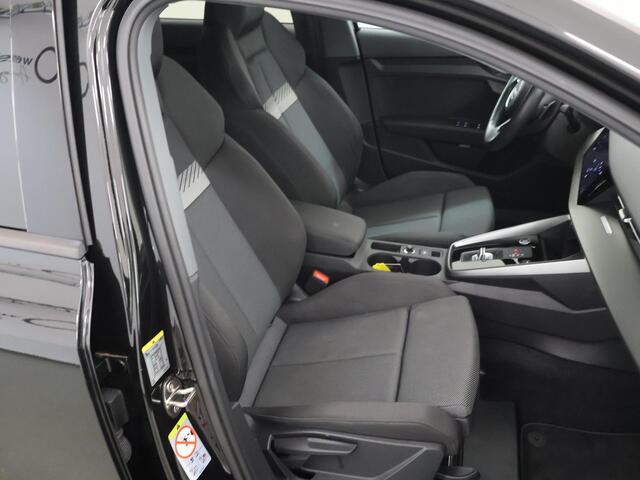 Audi A3 Limousine 35 TFSI S edition | S-Line | Trekhaak | LED | Black Optic | Virtual Cockpit | Navigatie | Sportstoelen | Apple CarPlay/Android Auto | Stoelverwarming | DAB | Adaptieve Cruise Control |