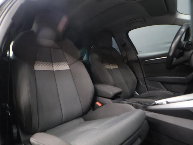 Audi A3 Limousine 35 TFSI Business edition [ADAPTIVE CRUISE, APPLE CARPLAY, TREKHAAK AFNEEMBAAR, ANDROID, VIRTUAL COCKPIT, FULL LED, GROOT NAVIGATIE, DRAADLOOS OPLADEN, SPORTSTOELEN, SPORTONDERSTEL, LANE ASSIST, PDC ACHTER, CLIMATE CO