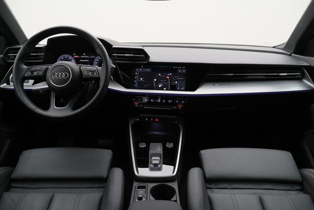 Audi A3 Limousine 35 TFSI Business edition Leer, Matrix LED, Camera, Apple Carplay, Virtual Cockpit, PDC