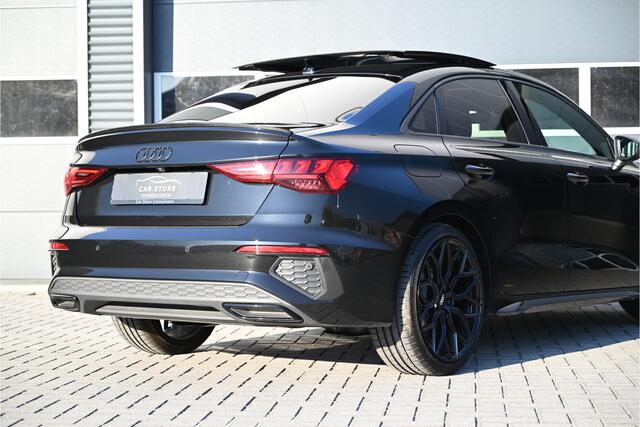 Audi A3 Limousine 35 TFSI S-LINE / PANO / CARBON / LED MATRIX / CAMERA / ACC / LANE ASSIST / 19"