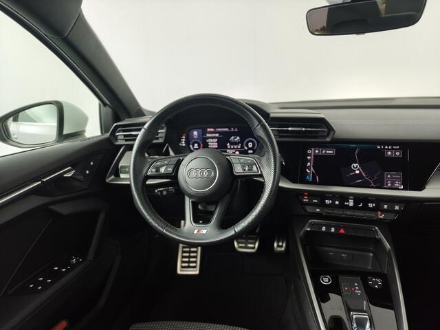 Audi A3 Limousine 30 TFSI S edition | S-Line | Navigatiesysteem | Parkeersensoren |