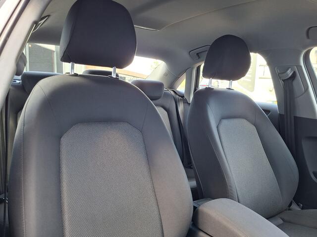Audi A3 Limousine 1.0 TFSI Climatic Audio I-Drive White buddy