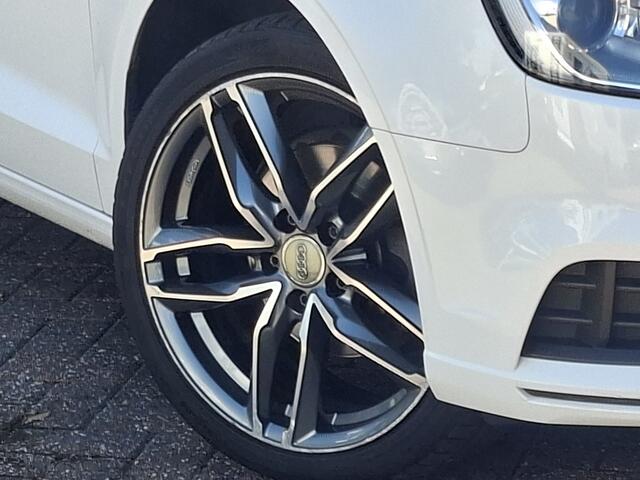 Audi A3 Limousine 1.0 TFSI Climatic Audio I-Drive White buddy