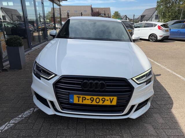 Audi A3 1.5 TFSI COD SP.SL.E LIMO/SEDAN