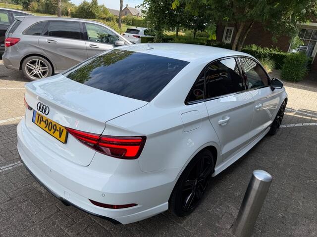 Audi A3 1.5 TFSI COD SP.SL.E LIMO/SEDAN