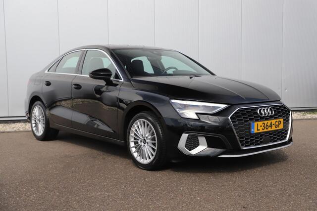 Audi A3 Limousine 30 TFSI Business edition Automaat Sportstoelen LMV Full LED Navigatie Carplay Android Climate Cruise Control