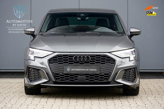 Audi A3 Limousine 35 TFSI 150 pk S EDITION ONE AUTOMAAT / 3 x S LINE / APPLE CARPLAY / AUDI SPORT 18 INCH LMV / MATRIX LED / ZWART OPTIEKPAKKET / VIRTUAL COCKPIT