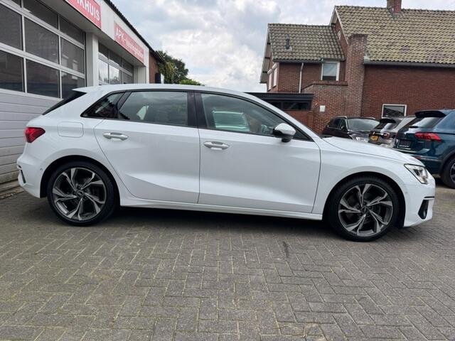 Audi A3 Sportback 35TSFI 150PK S-Tronic Full-Led Cruise App-Connect PDC 18 inch
