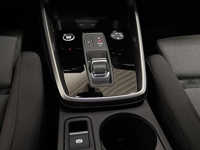 Audi A3 Limousine 30 TFSI Business edition AUTOMAAT DIGI-DASH NAVI LED PDC CHROOM
