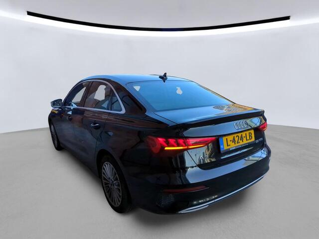 Audi A3 Limousine 30 TFSI Business edition NL-AUTO | CAMERA | AUTOMAAT | DIGIDASH