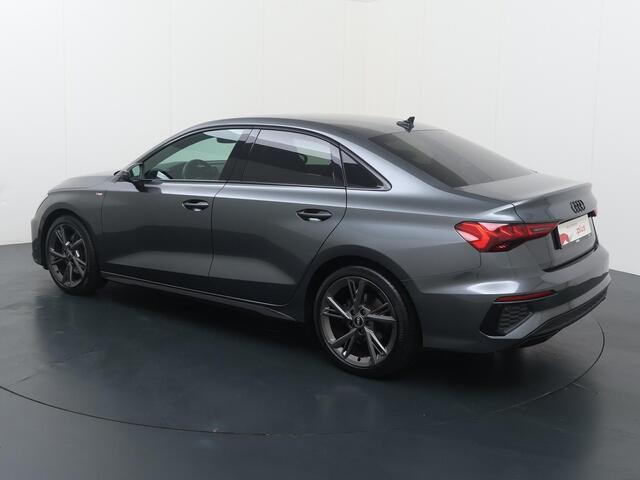 Audi A3 Limousine 35 TFSI S edition | 150 PK | Automaat | Cruise control | Climate control | LED verlichting | Navigatiesysteem | Parkeersensoren | S-Line | Apple Carplay / Android Auto |