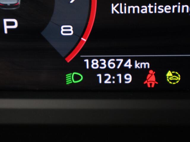 Audi A3 Limousine 30 TFSI Advanced Black Edition | 1e eigenaar | Navigatie | Parkeersensoren | Privacy Glass |