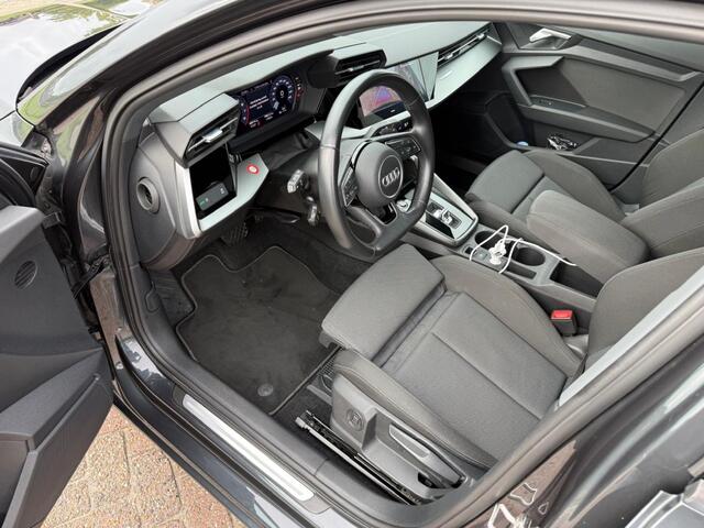 Audi A3 Limousine 30 TFSI S | Camera | LED | Carplay | Virtual Cockpit |